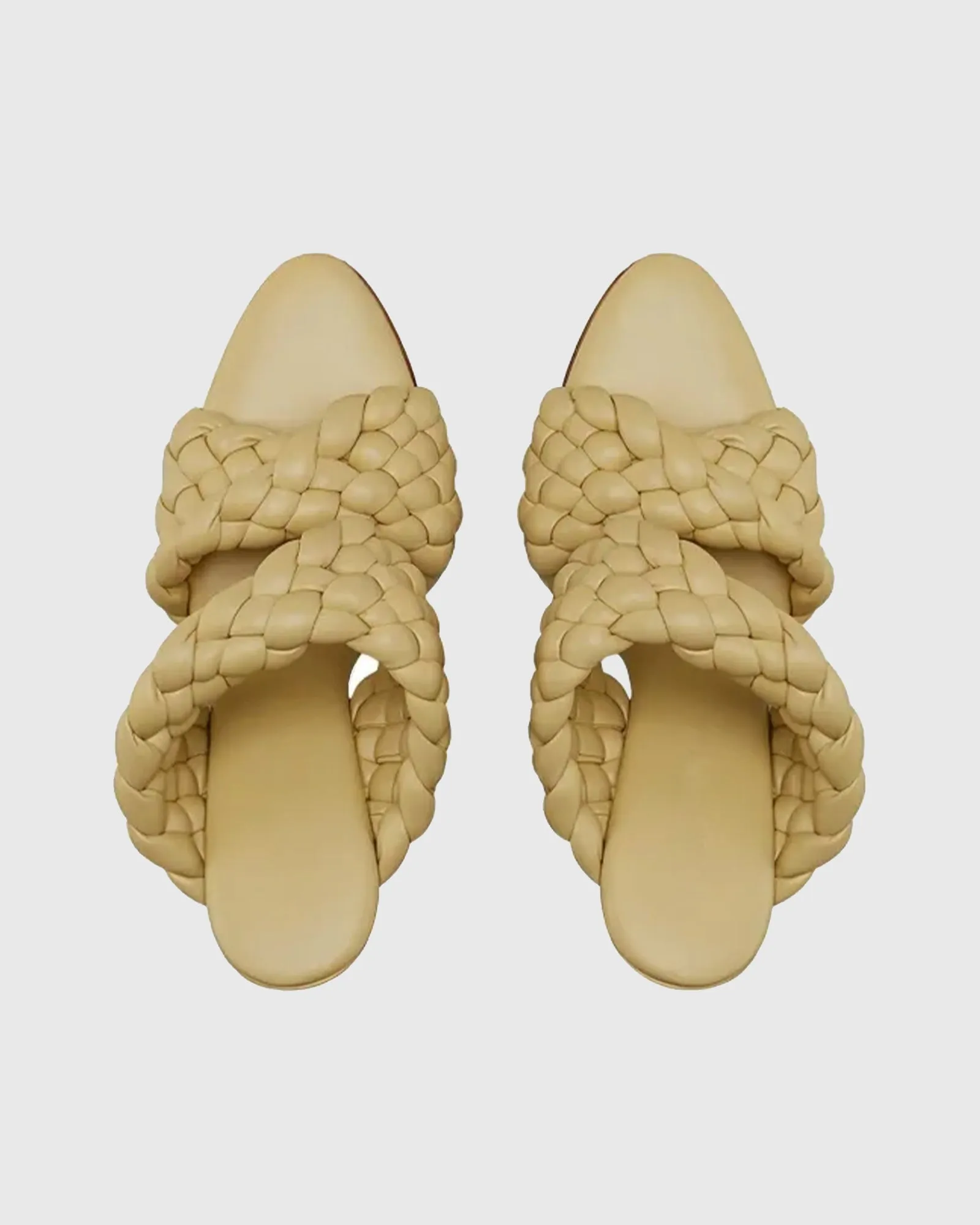 Giuseppa Woven Sandals In Apricot
